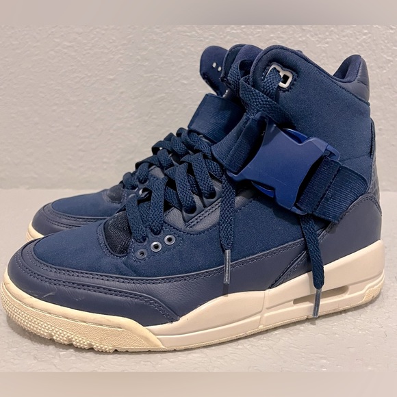 Air Jordan 3 Retro Explorer High Midnight Navy - Picture 3 of 7